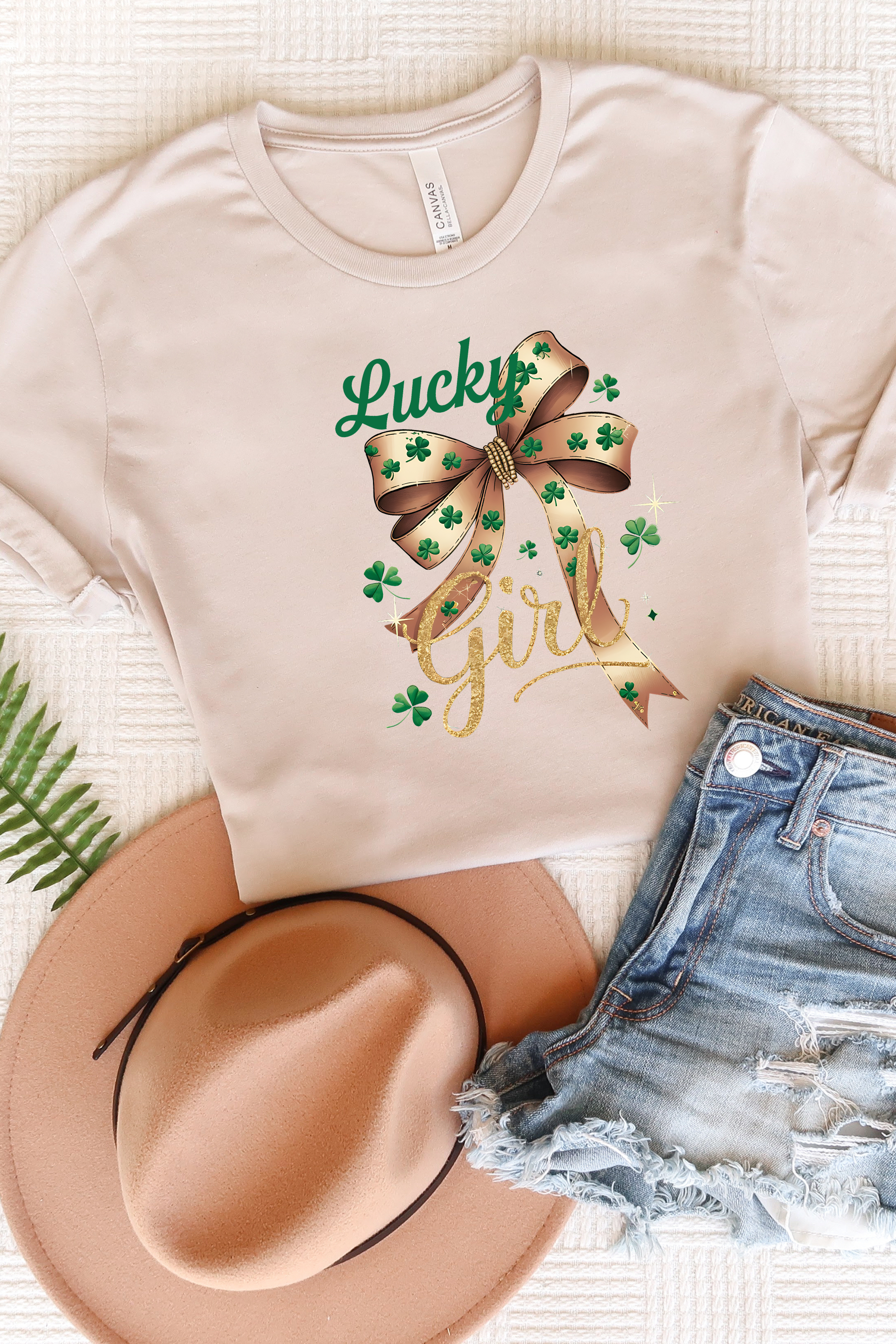 Lucky Girl 2026 - T‑Shirt |  Layer Your Story